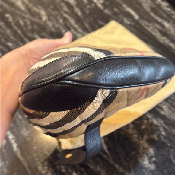 Burberry Plaid Handbag with Black leather Accents - Picture 13 of 16